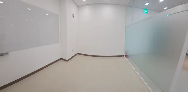 [공장매매]확장 전용30평 귀한인테리어 룸3,고급진탕비 공간, 따뜻한조명설치 사진 6