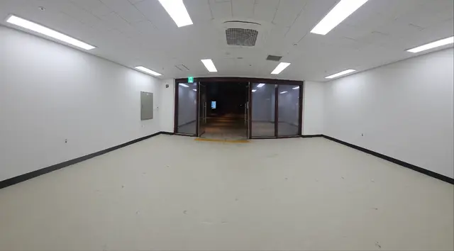평일 오피스 수요와 주말 가족 방문객이 만나는 가산 최대 규모 지식산업센터의 체류형 지하 1층 상가!