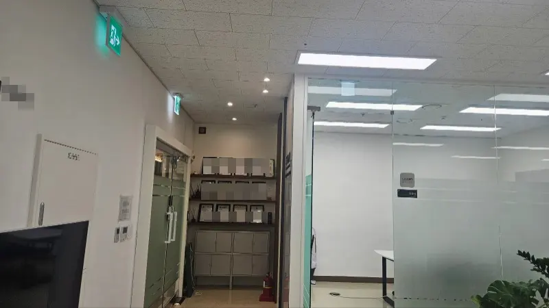 [룸2,탕비] 임대 사무실 확장전용 약35평,빠른입주가능  사진 2