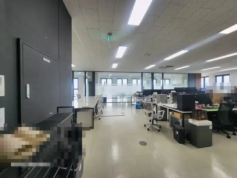 [룸4,탕비] 공장등록가능 사무실 확장전용 약75평, 입주협의가능 사진 2