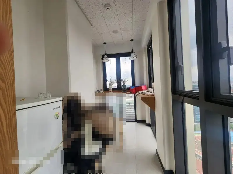 [룸4,탕비] 공장등록가능 사무실 확장전용 약75평, 입주협의가능 사진 4
