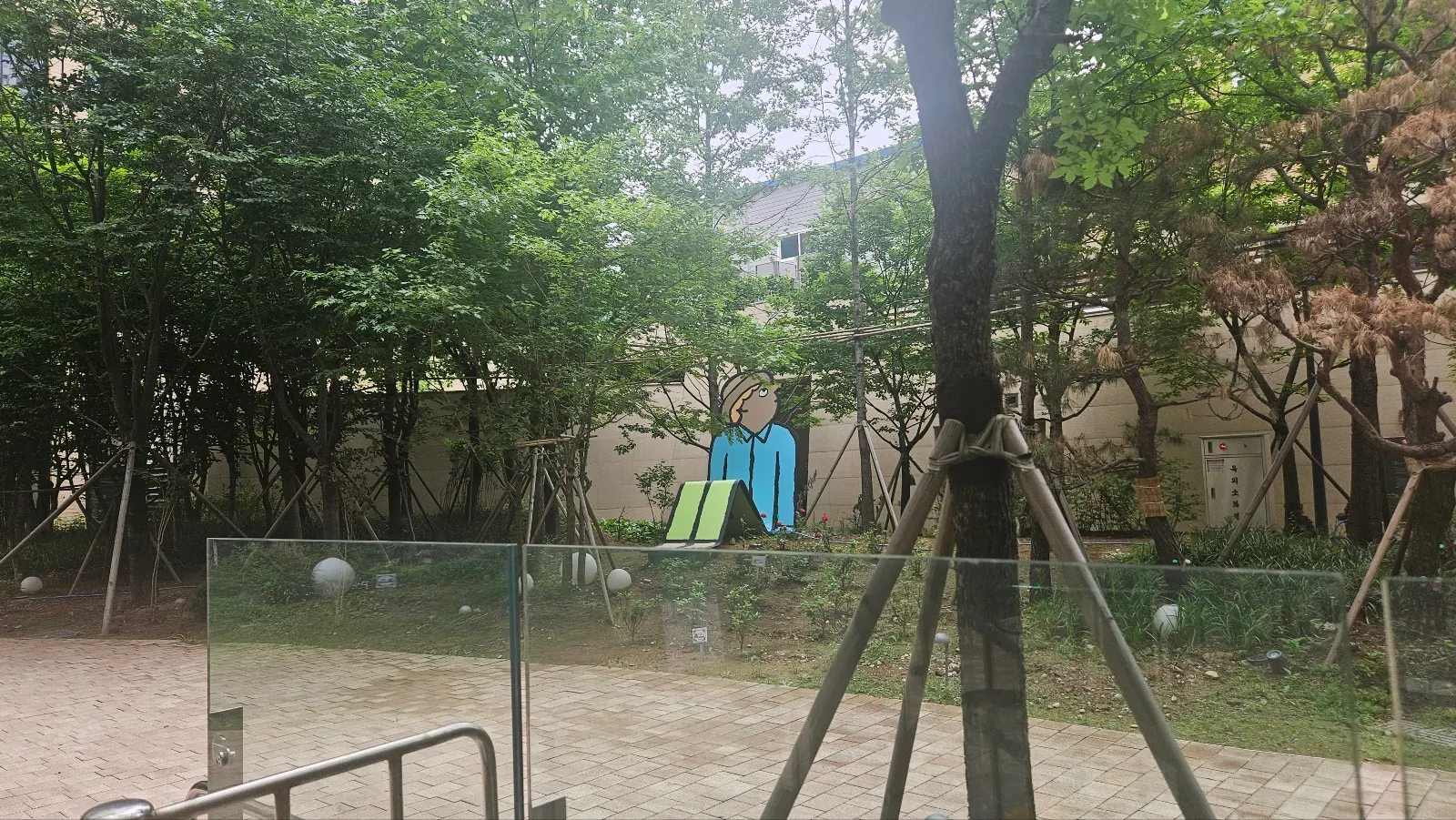 가산퍼블릭 사무실매매 전용30평 효율적인 룸1,탕비 매매가격5억원  사진 2