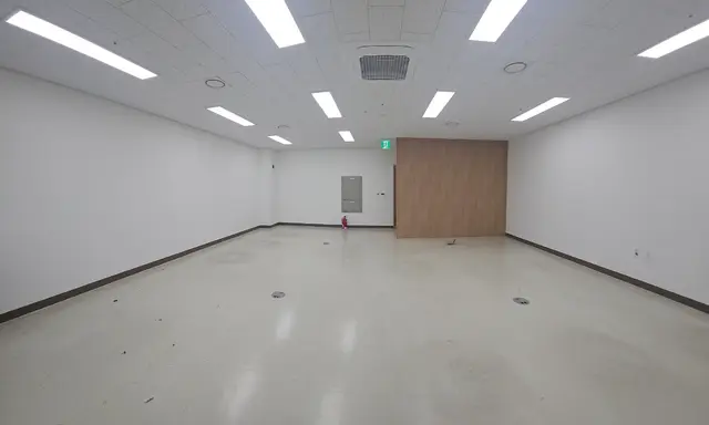 가산퍼블릭 사무실임대 전용30평  룸2,탕비 임대료150만원 사진 2