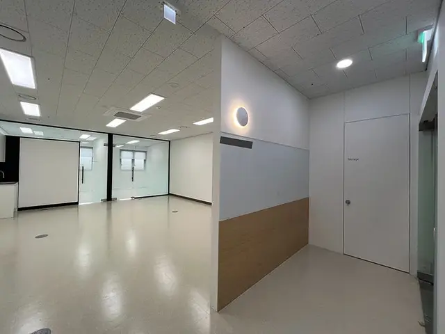 임대 사무실 전용 20평 사진 2