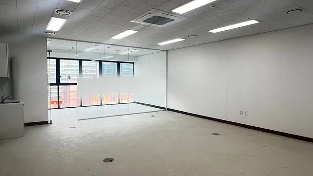 임대 사무실 전용 20평 사진 3